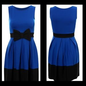 NWT Blue Pleated bodycon dress with bow
